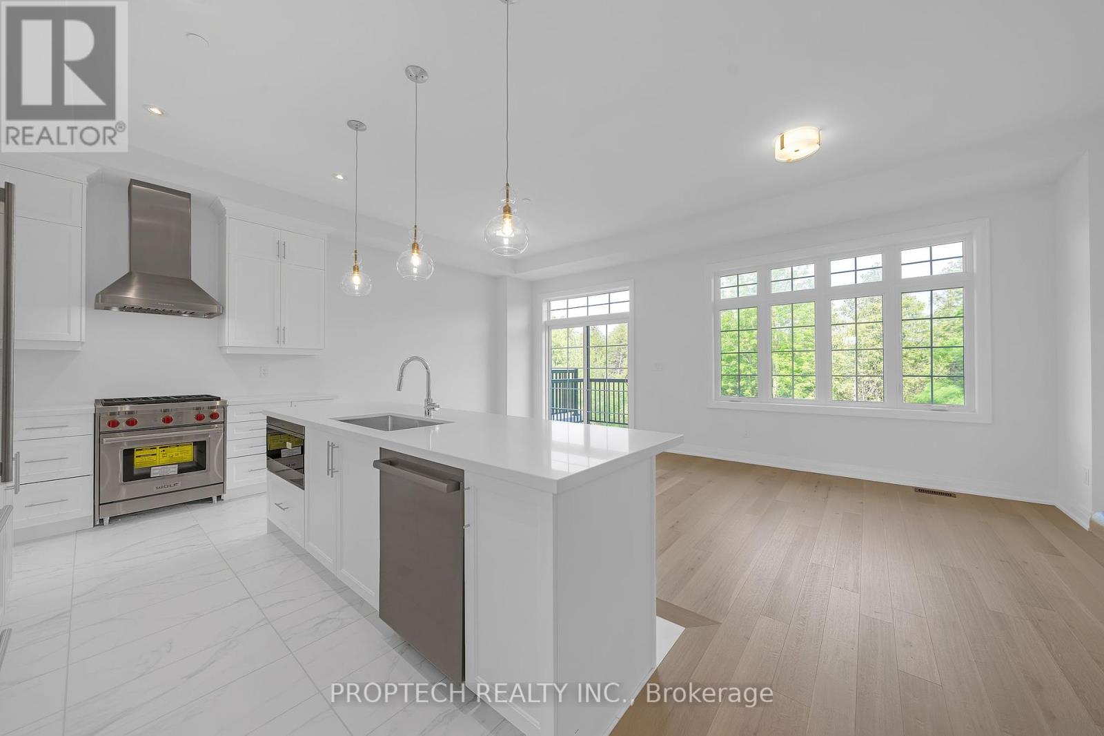 93 West Village Lane, Markham (Angus Glen), Ontario  L6C 3L5 - Photo 8 - N12438234