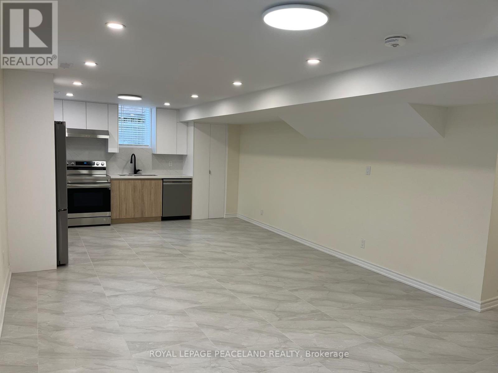 Bsmt - 1300 Mccron Crescent, Newmarket, Ontario  L3X 0A1 - Photo 3 - N12438264