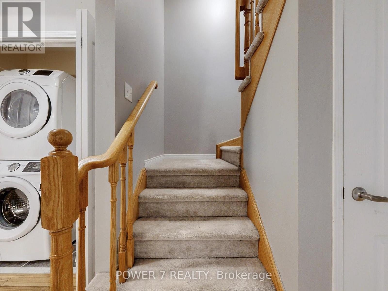 379 White's Hill Avenue, Markham, Ontario  L6B 0J4 - Photo 33 - N12438284