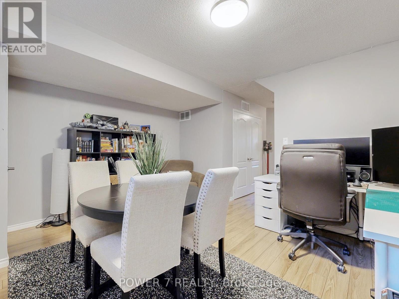379 White's Hill Avenue, Markham, Ontario  L6B 0J4 - Photo 37 - N12438284