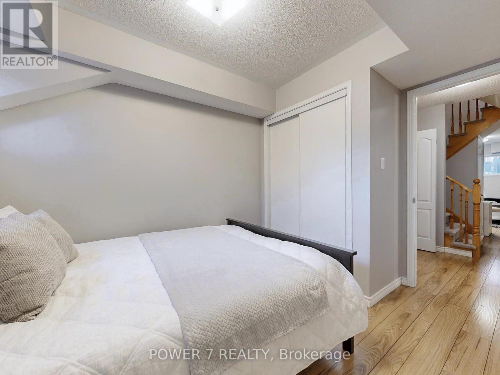 379 White's Hill Avenue, Markham, Ontario  L6B 0J4 - Photo 39 - N12438284