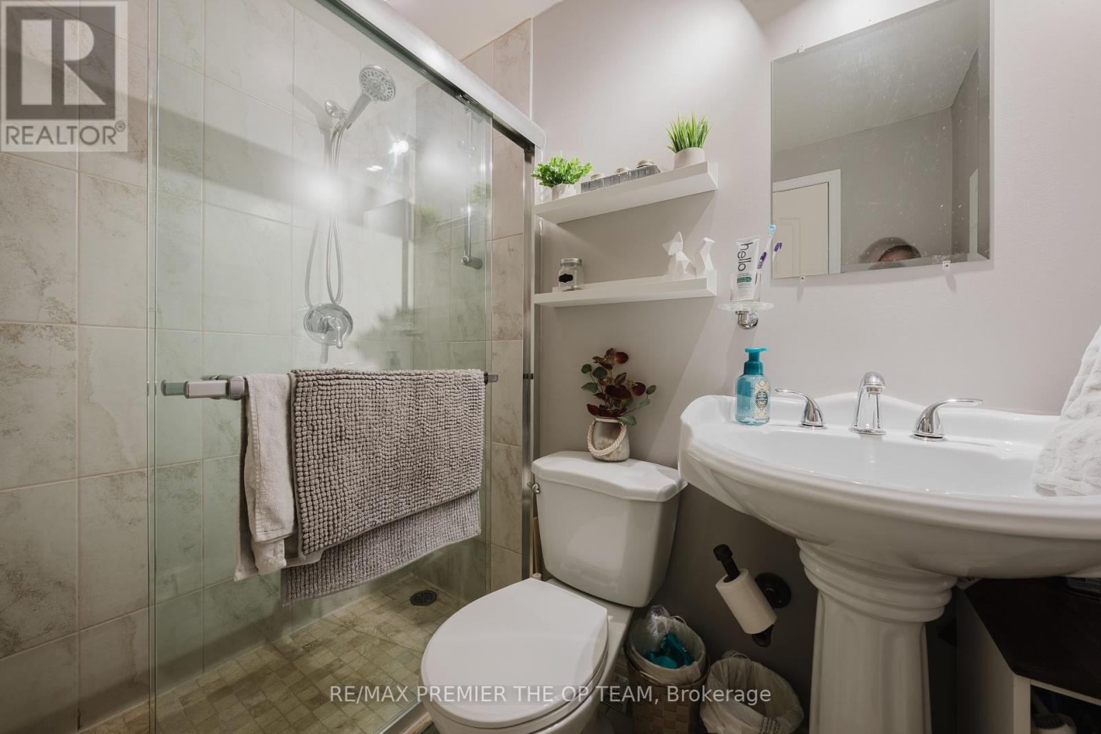 50 Beaverbrook Crescent, Vaughan, Ontario  L6A 3T3 - Photo 28 - N12438341
