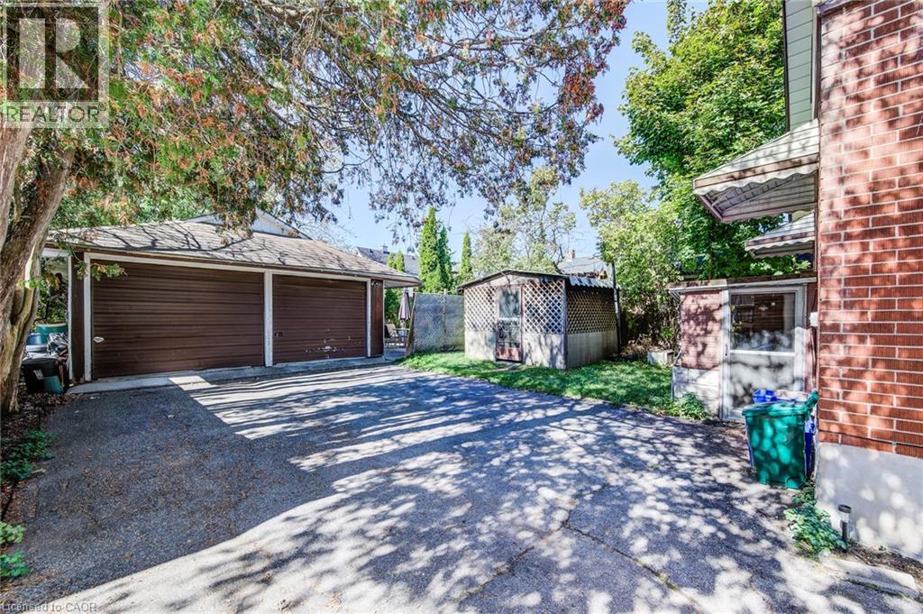 318 Middle Street, Cambridge, Ontario  N3H 3Z8 - Photo 16 - 40775339