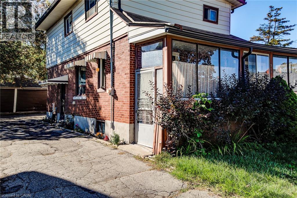 318 Middle Street, Cambridge, Ontario  N3H 3Z8 - Photo 4 - 40775339