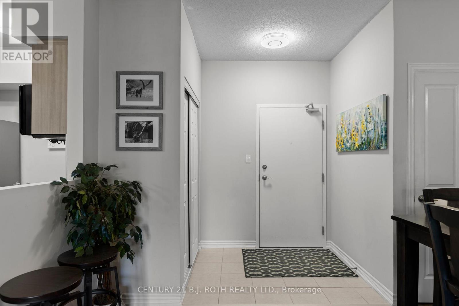 304 - 5 Greenwich Street, Barrie, Ontario  L4N 7Y8 - Photo 6 - S12438183