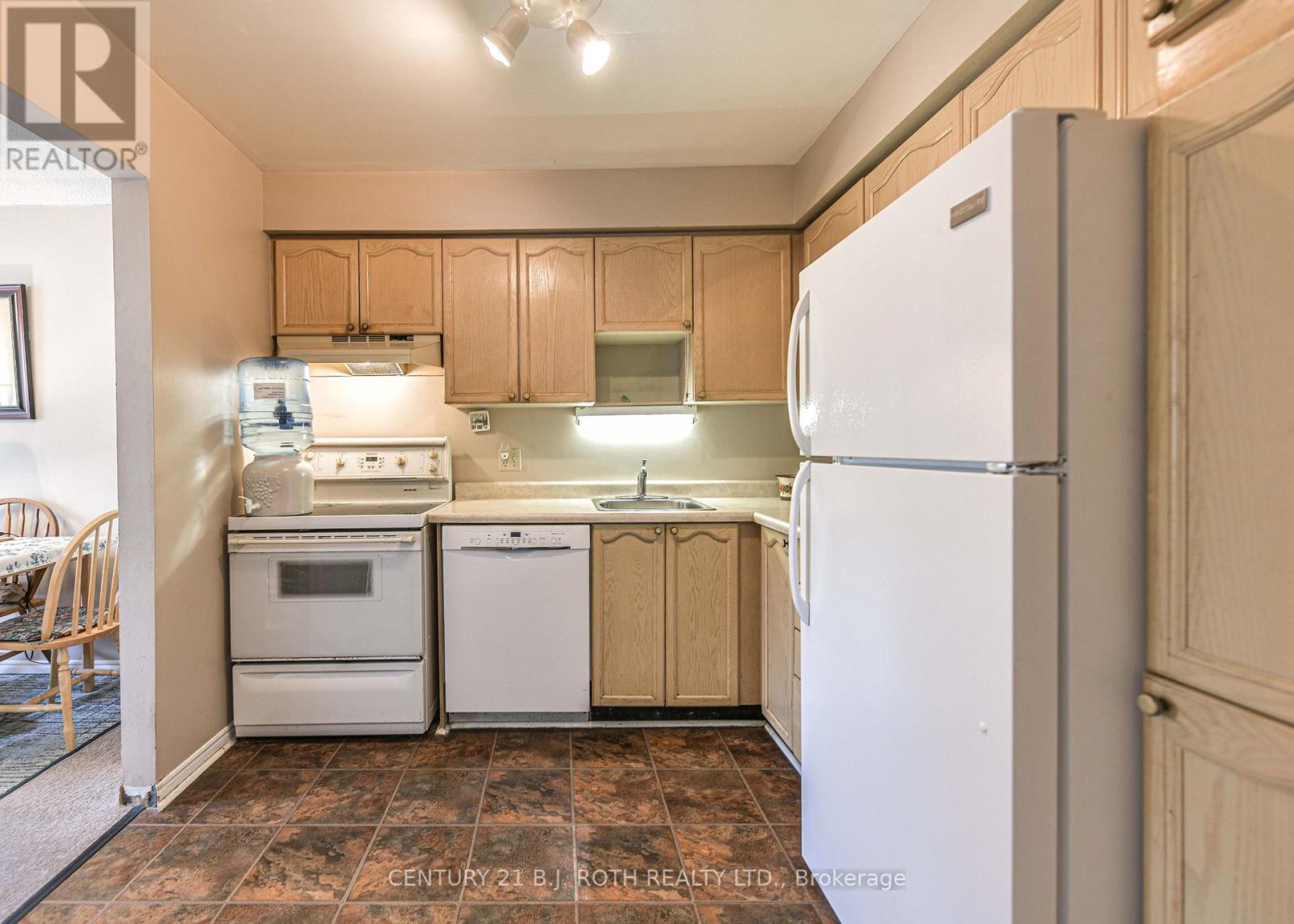 106 - 25 South Street, Orillia, Ontario  L3V 7M7 - Photo 8 - S12438295