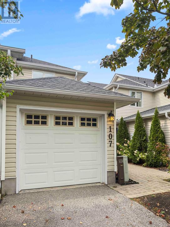 107 Ellen Lane, Collingwood, Ontario  L9Y 4W4 - Photo 2 - S12438349