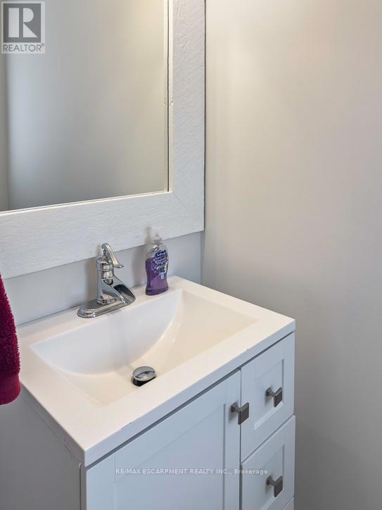 107 Ellen Lane, Collingwood, Ontario  L9Y 4W4 - Photo 21 - S12438349