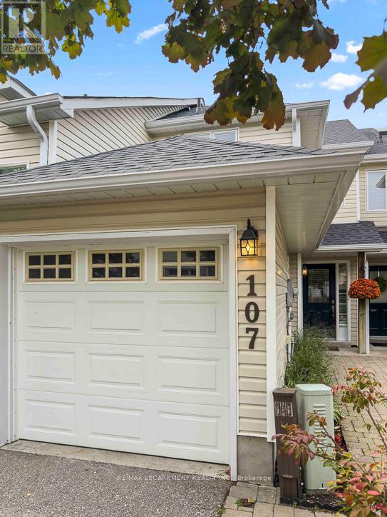 107 Ellen Lane, Collingwood, Ontario  L9Y 4W4 - Photo 4 - S12438349