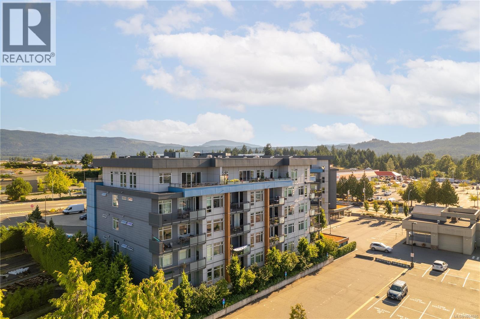 302 6544 Metral Dr, Nanaimo, British Columbia