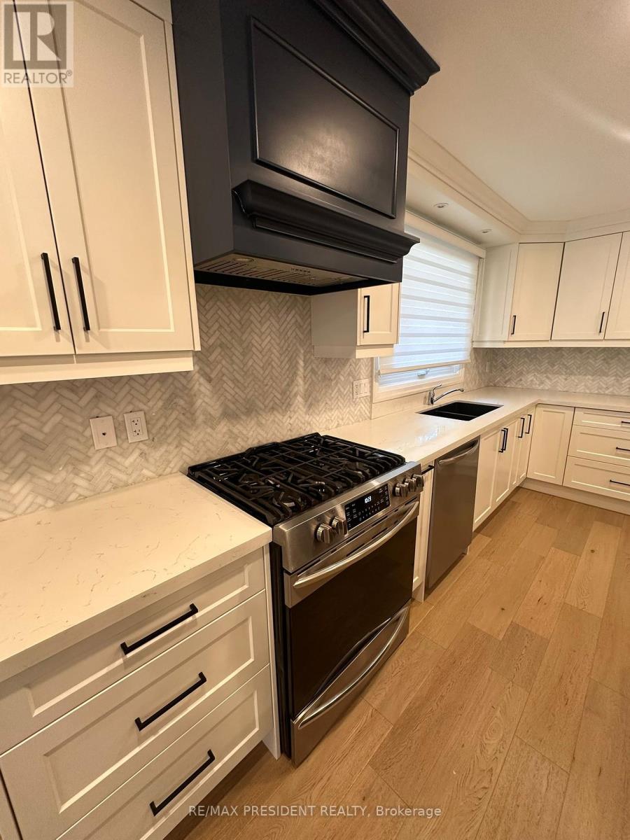 45 Royal Oak Drive, St. Catharines, Ontario  L2N 6K4 - Photo 14 - X12435184