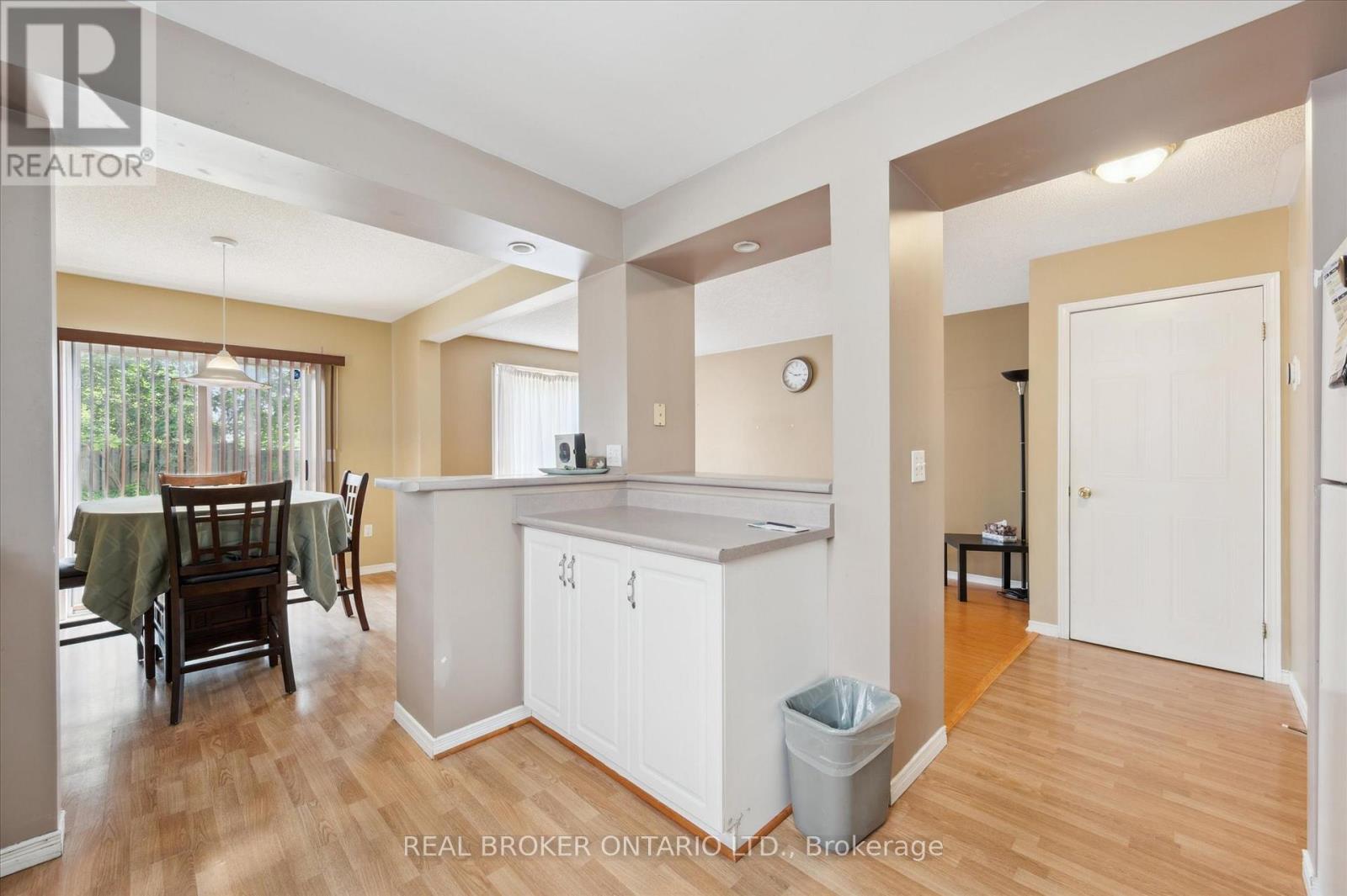 451 Citadel Court, Waterloo, Ontario  N2K 3Y4 - Photo 16 - X12411935