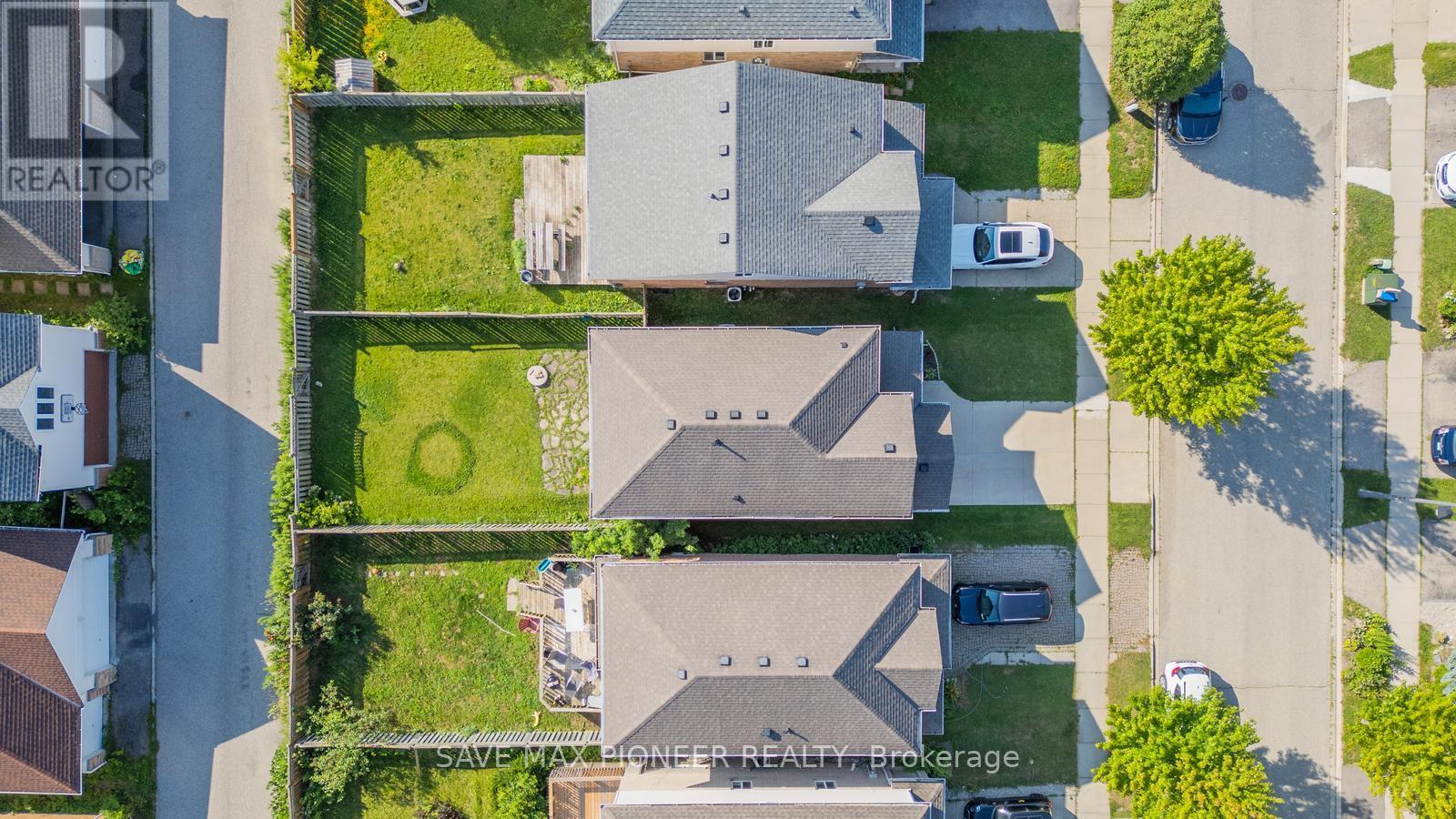 675 Karlsfeld Road, Waterloo, Ontario  N2T 2V3 - Photo 4 - X12437668