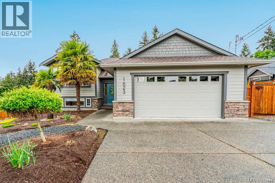 1623 Stone Lake Dr, Nanoose Bay, British Columbia