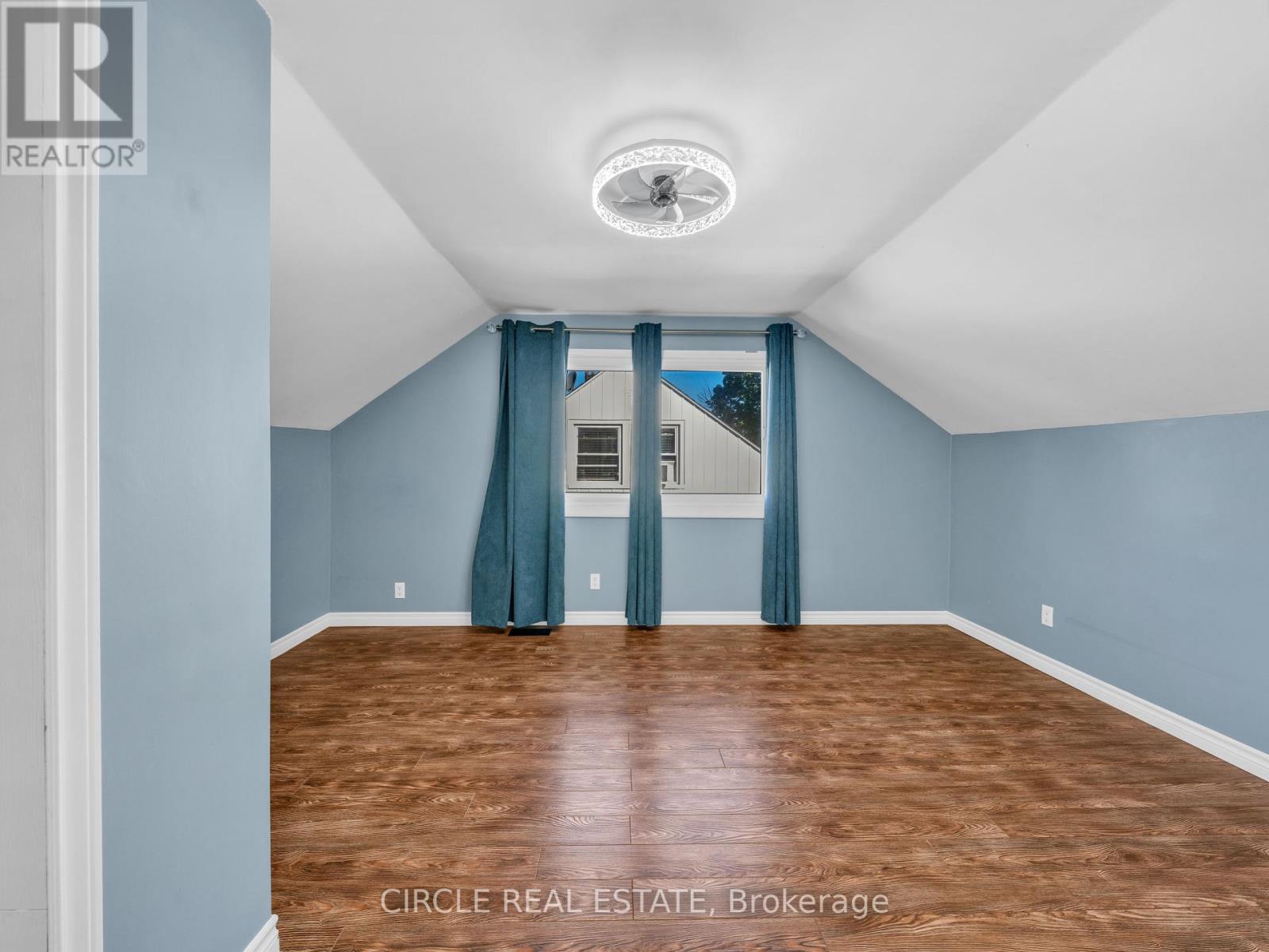 2243 Elsmere Avenue, Windsor, Ontario  N8W 2C7 - Photo 38 - X12437917