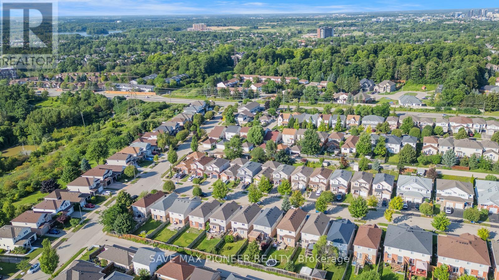 675 Karlsfeld Road, Waterloo, Ontario  N2T 2V3 - Photo 9 - X12437668
