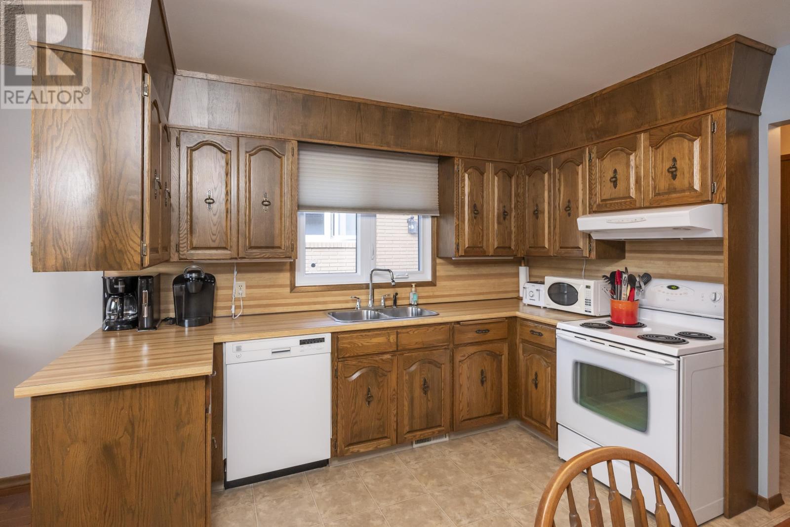 90 Matthew St, Thunder Bay, Ontario  P7A 3L1 - Photo 15 - TB253103