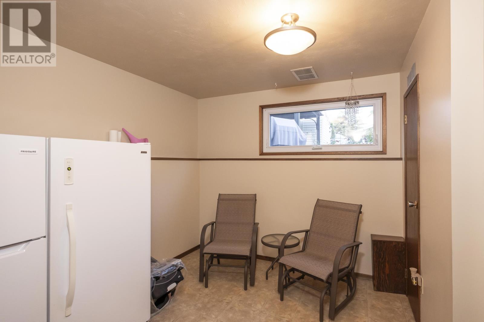 90 Matthew St, Thunder Bay, Ontario  P7A 3L1 - Photo 27 - TB253103