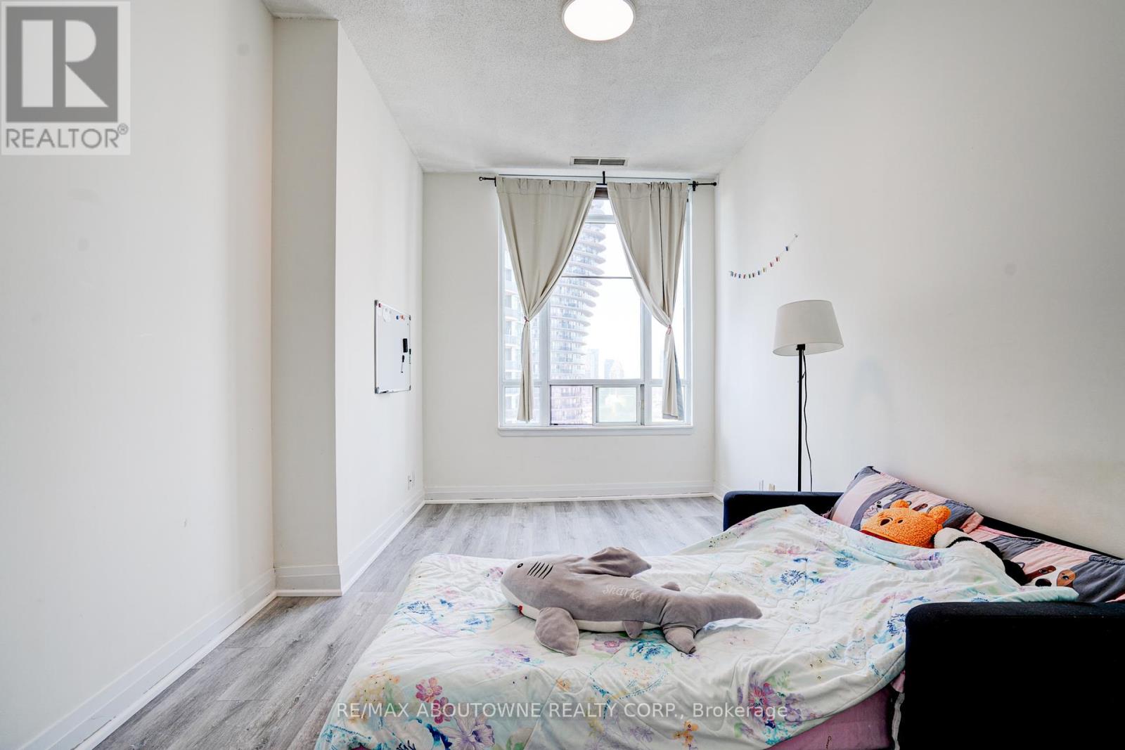 2705 - 90 Absolute Avenue, Mississauga, Ontario  L4Z 0A3 - Photo 19 - W12438175