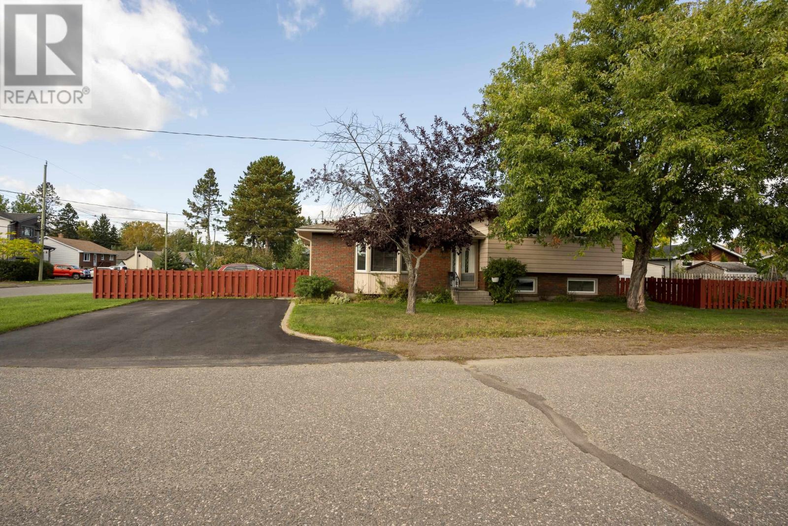 90 Matthew St, Thunder Bay, Ontario  P7A 3L1 - Photo 35 - TB253103