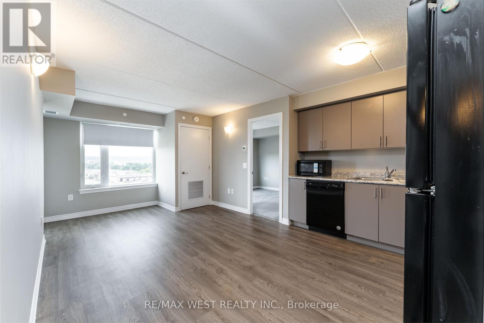 910 - 716 Main Street, Milton, Ontario  L9T 9L9 - Photo 16 - W12438237