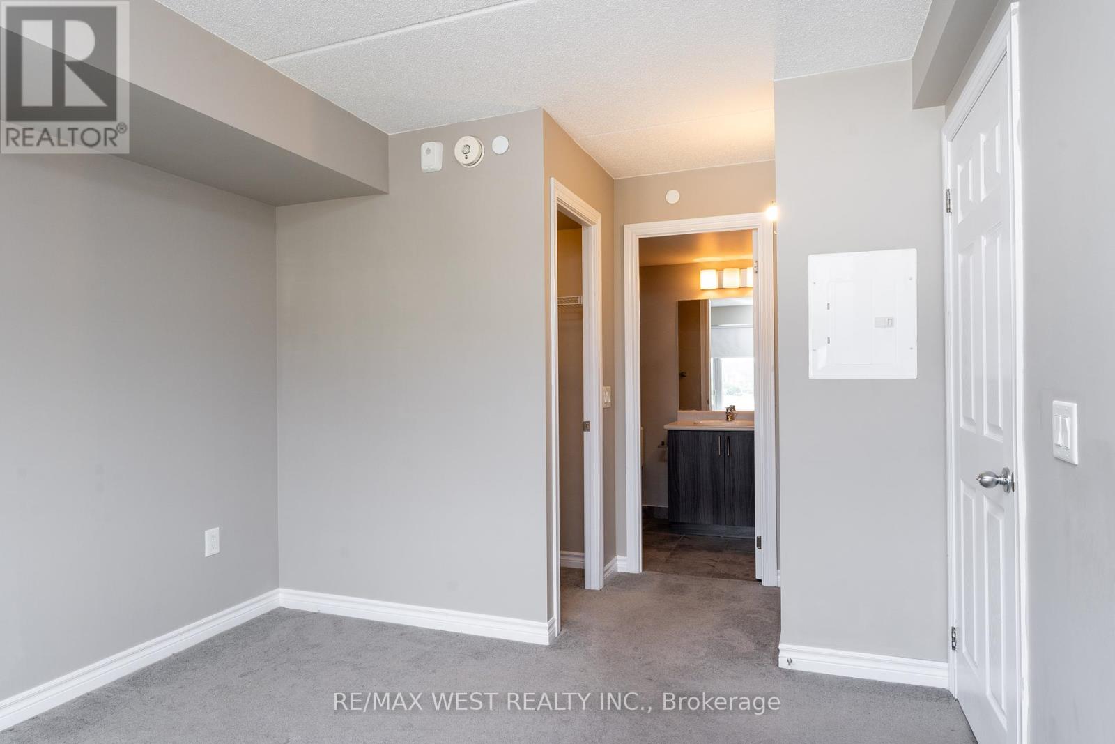 910 - 716 Main Street, Milton, Ontario  L9T 9L9 - Photo 27 - W12438237