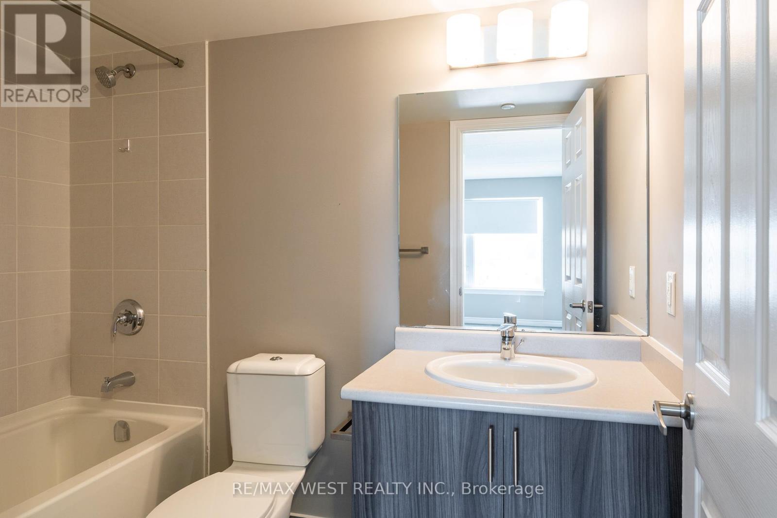 910 - 716 Main Street, Milton, Ontario  L9T 9L9 - Photo 29 - W12438237