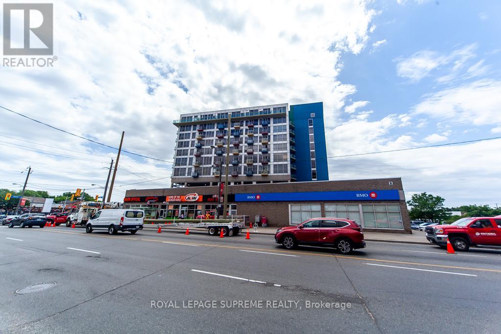 202 - 1600 Keele Street, Toronto, Ontario  M6N 5J1 - Photo 1 - W12438241