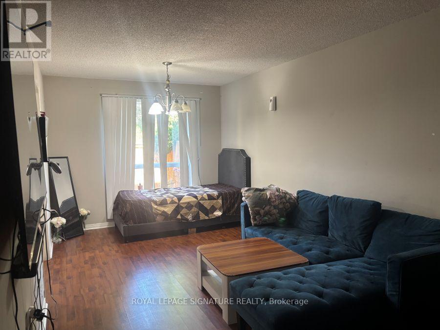 37 - 550 Steddick Court, Mississauga, Ontario  L5R 3S8 - Photo 3 - W12438256