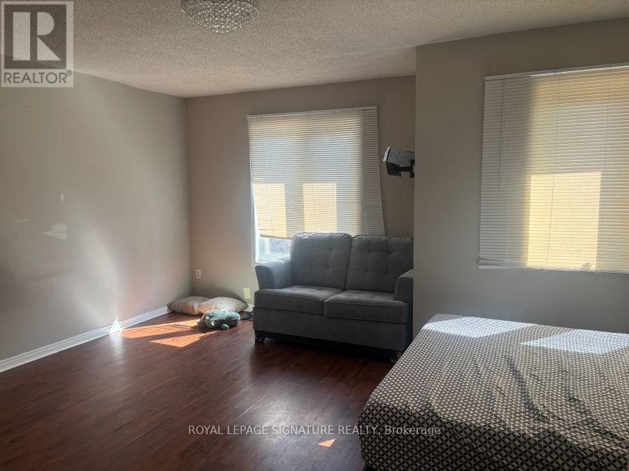 37 - 550 Steddick Court, Mississauga, Ontario  L5R 3S8 - Photo 6 - W12438256