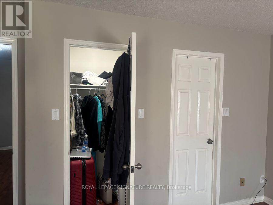 37 - 550 Steddick Court, Mississauga, Ontario  L5R 3S8 - Photo 8 - W12438256
