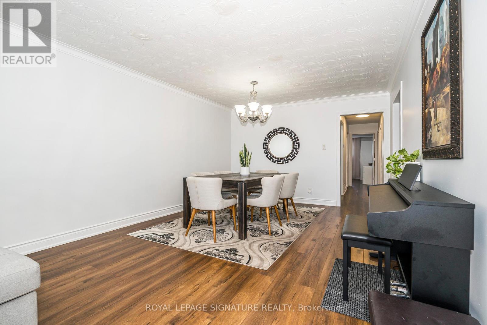 3562 Laddie Crescent, Mississauga, Ontario  L4T 1N1 - Photo 10 - W12438272