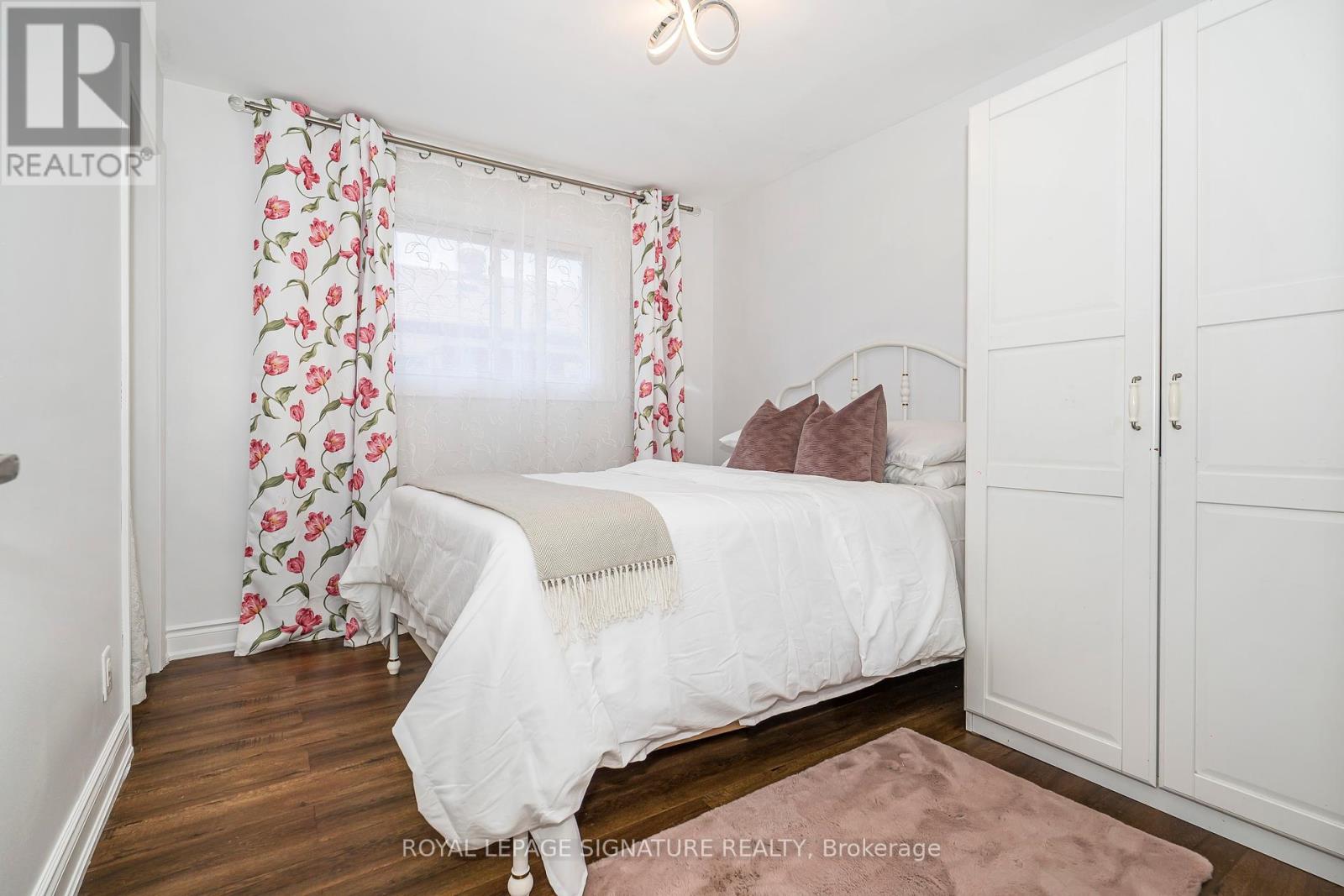 3562 Laddie Crescent, Mississauga, Ontario  L4T 1N1 - Photo 22 - W12438272