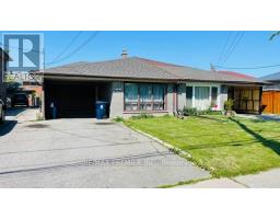 102 NORTHOVER STREET, Toronto, Ontario