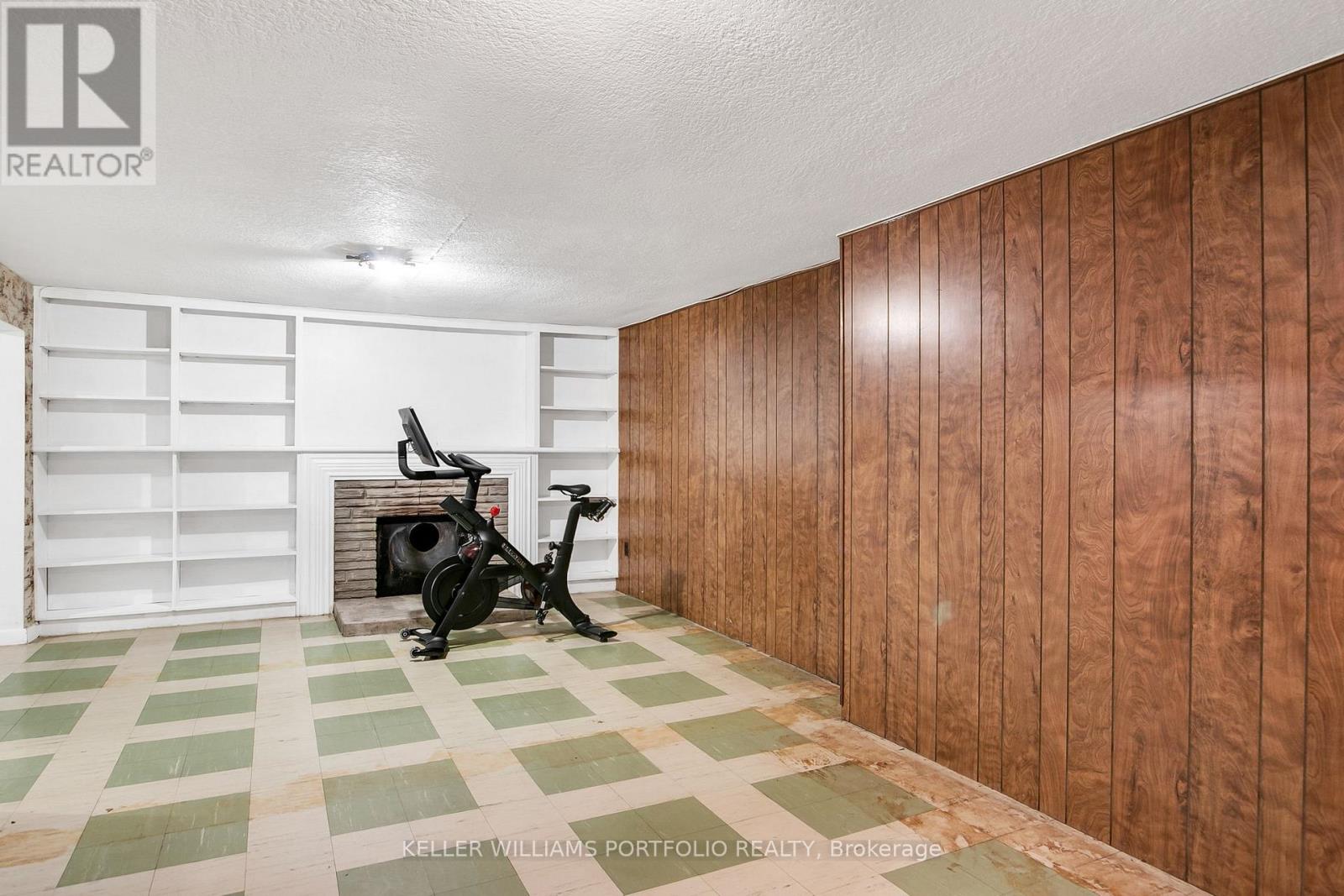 106 Botfield Avenue, Toronto, Ontario  M9B 4E5 - Photo 23 - W12438310