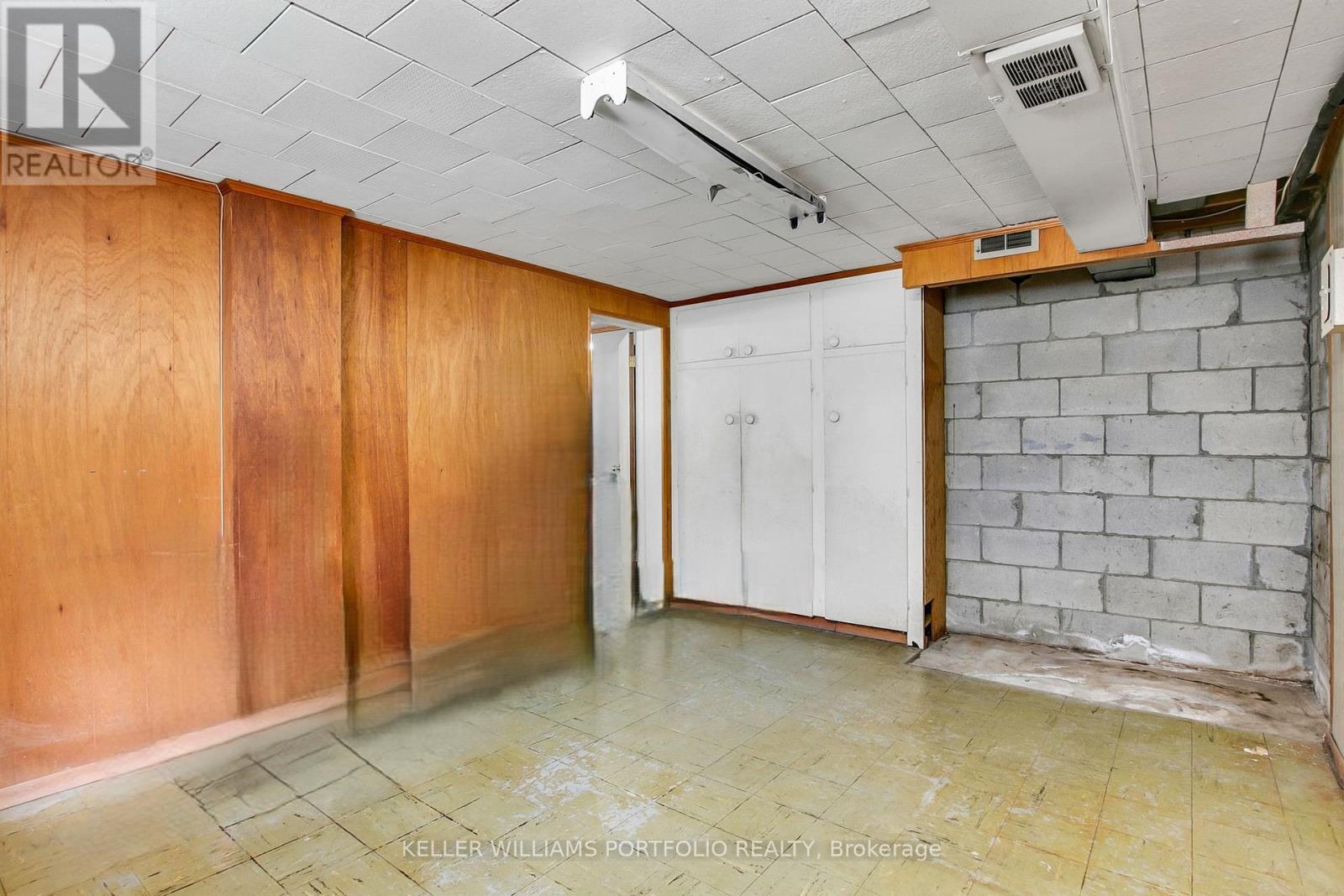 106 Botfield Avenue, Toronto, Ontario  M9B 4E5 - Photo 26 - W12438310