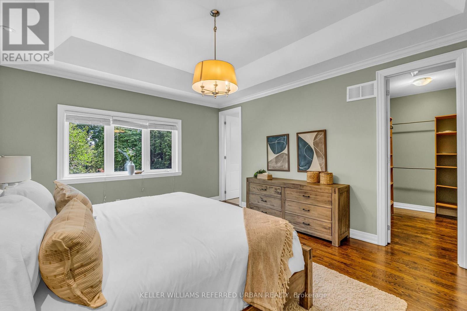 31 Bisset Avenue, Toronto, Ontario  M8W 2T1 - Photo 20 - W12438313