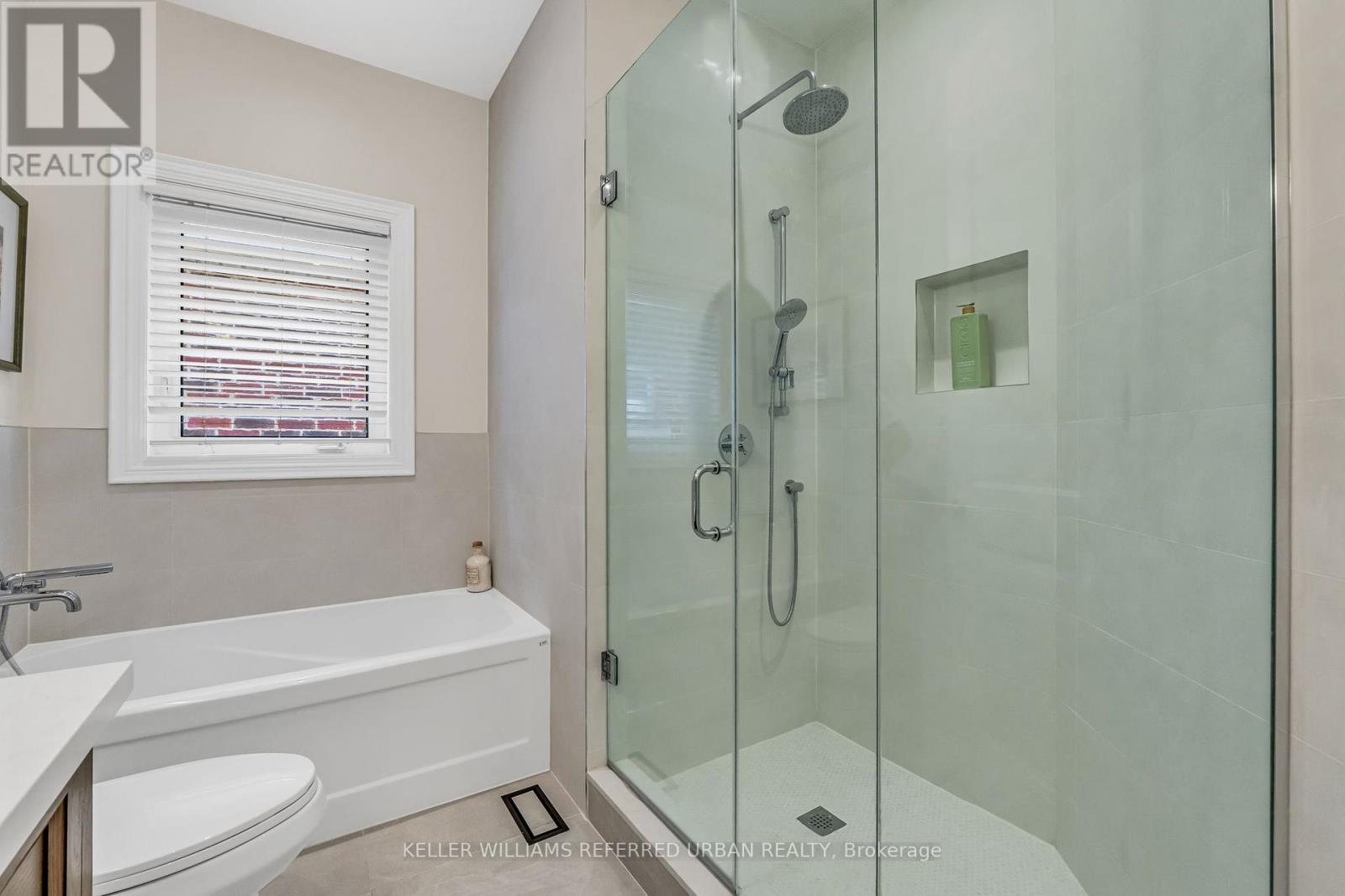 31 Bisset Avenue, Toronto, Ontario  M8W 2T1 - Photo 29 - W12438313