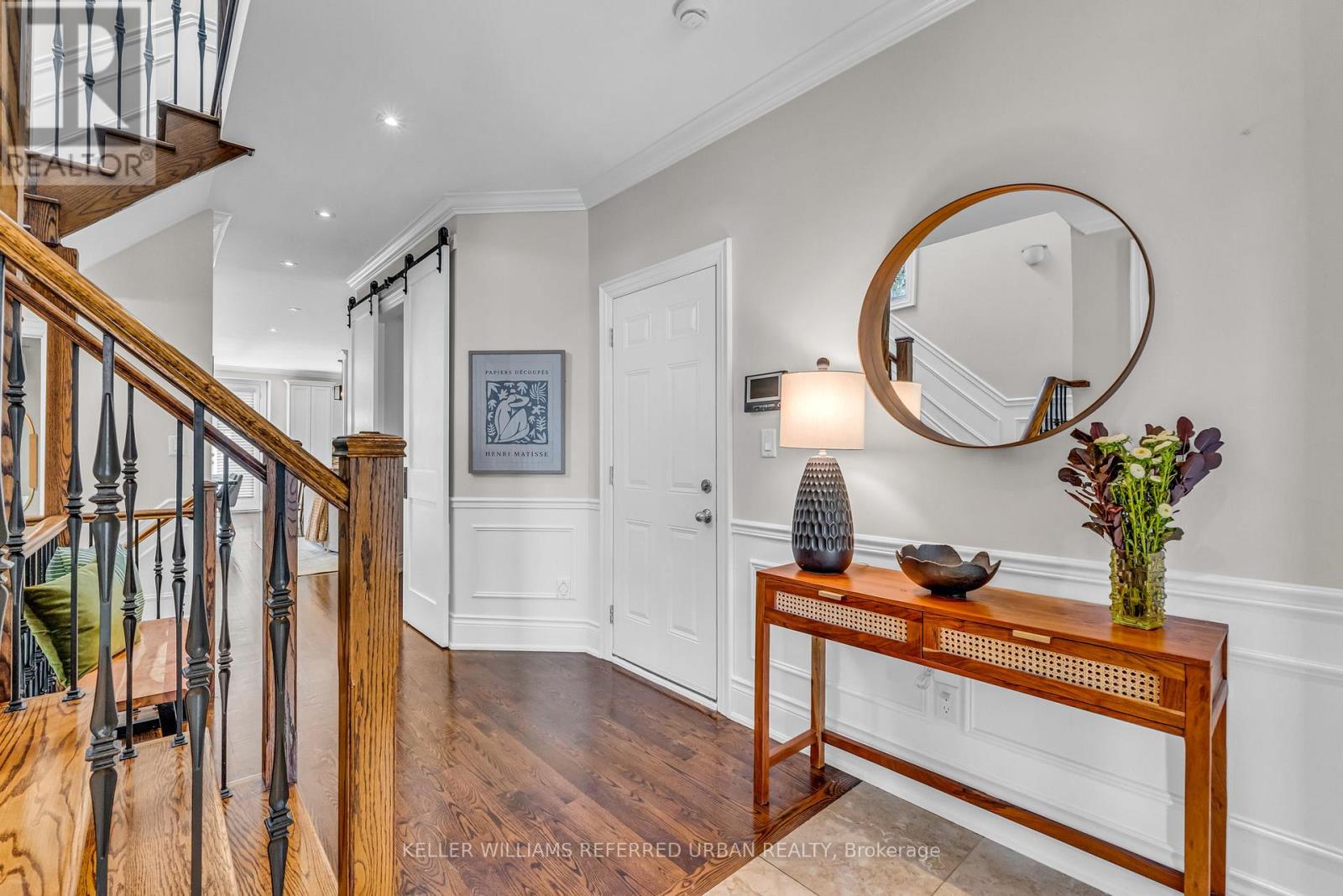 31 Bisset Avenue, Toronto, Ontario  M8W 2T1 - Photo 4 - W12438313