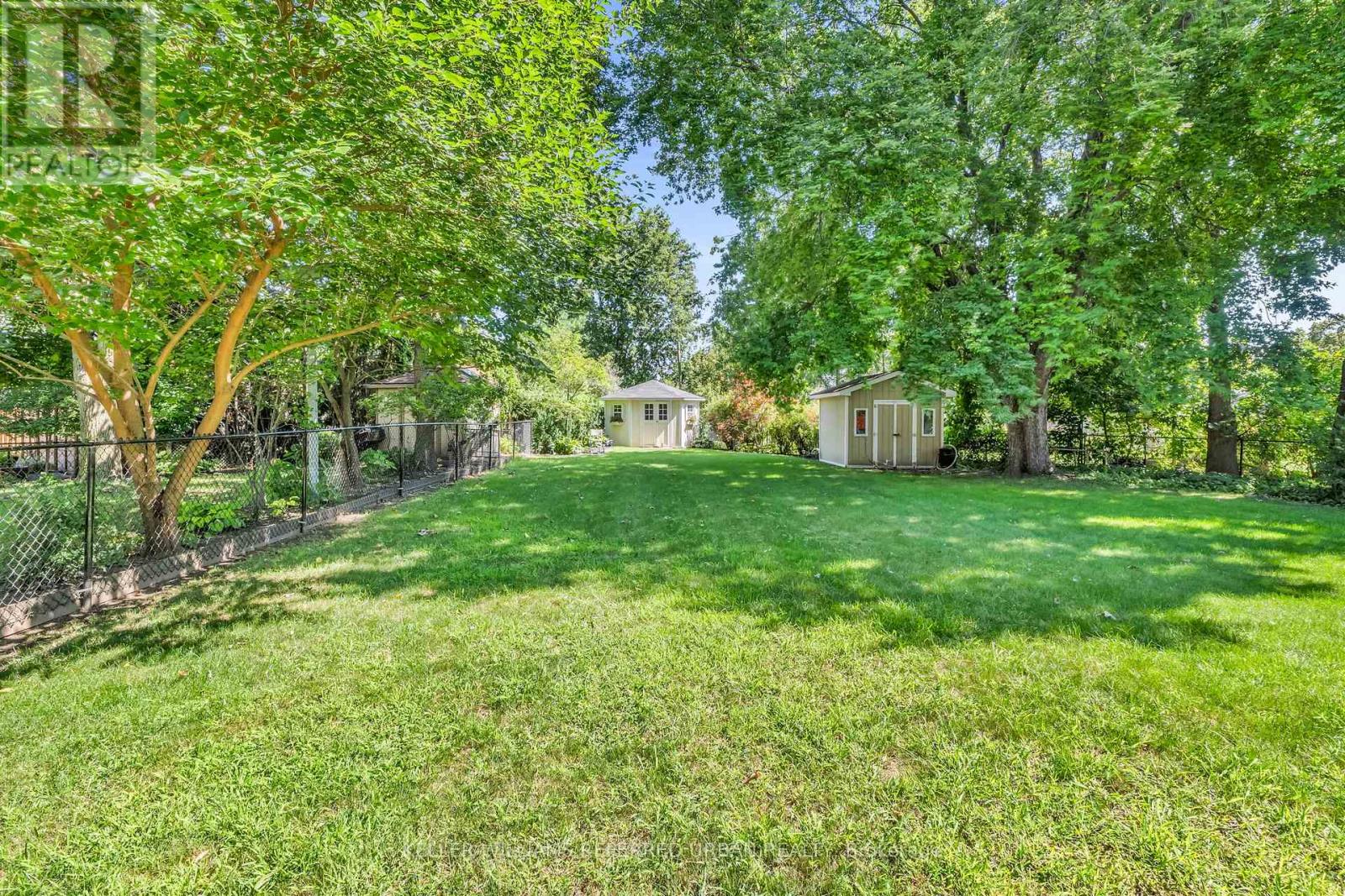 31 Bisset Avenue, Toronto, Ontario  M8W 2T1 - Photo 49 - W12438313