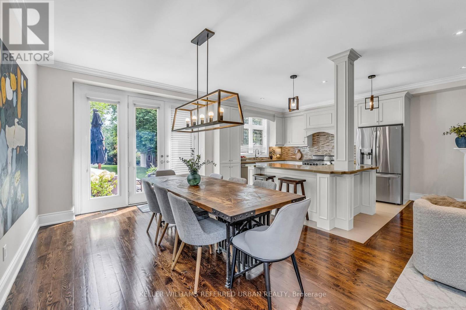 31 Bisset Avenue, Toronto, Ontario  M8W 2T1 - Photo 6 - W12438313