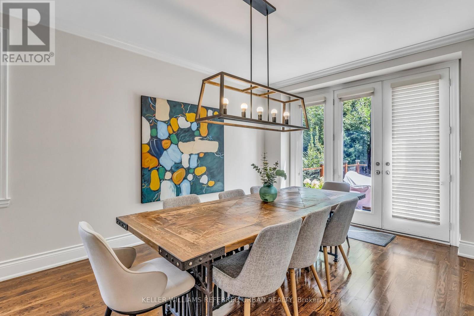31 Bisset Avenue, Toronto, Ontario  M8W 2T1 - Photo 7 - W12438313