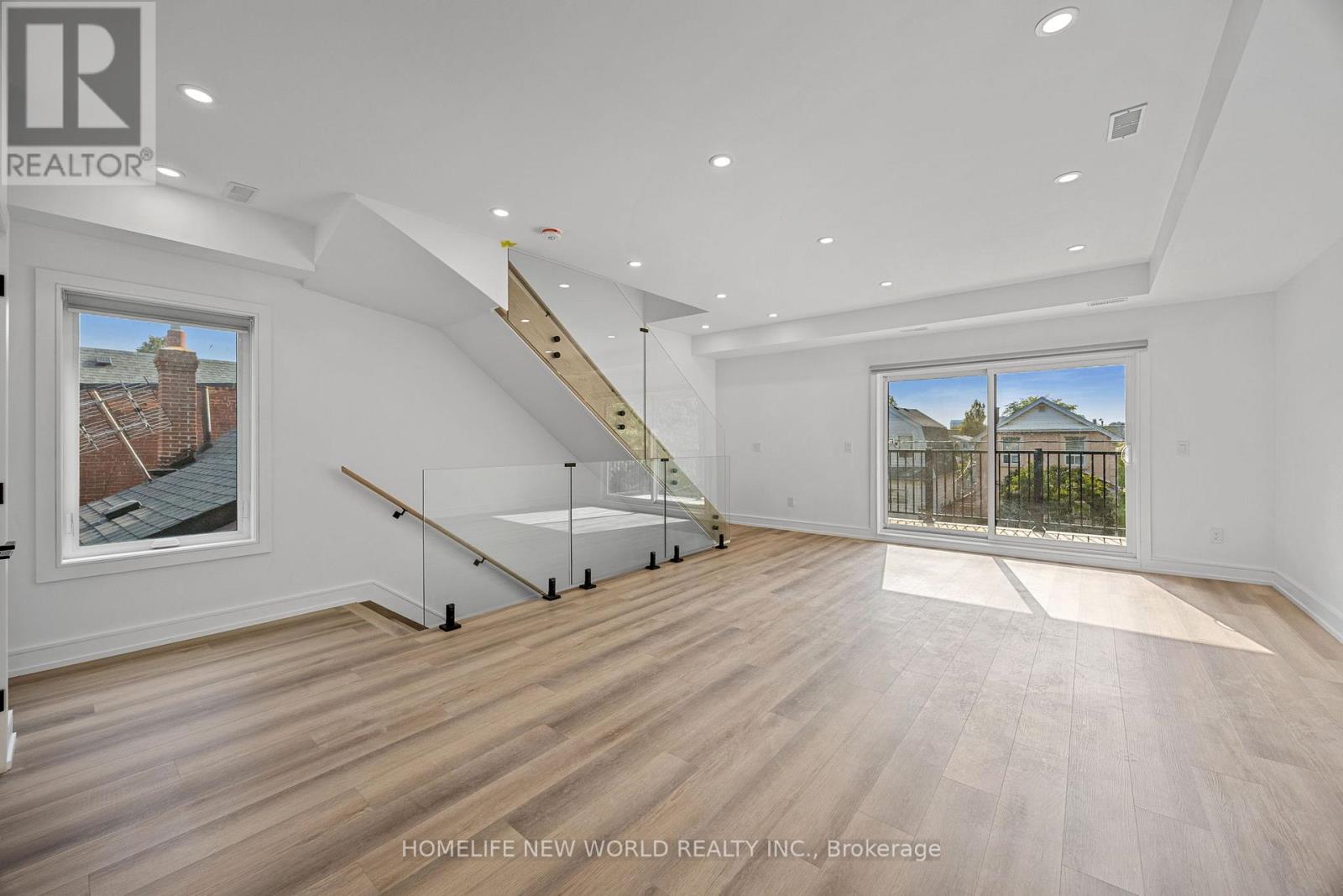 Lease - 201 - 43 Batavia Avenue, Toronto, Ontario  M6N 4A1 - Photo 4 - W12438325