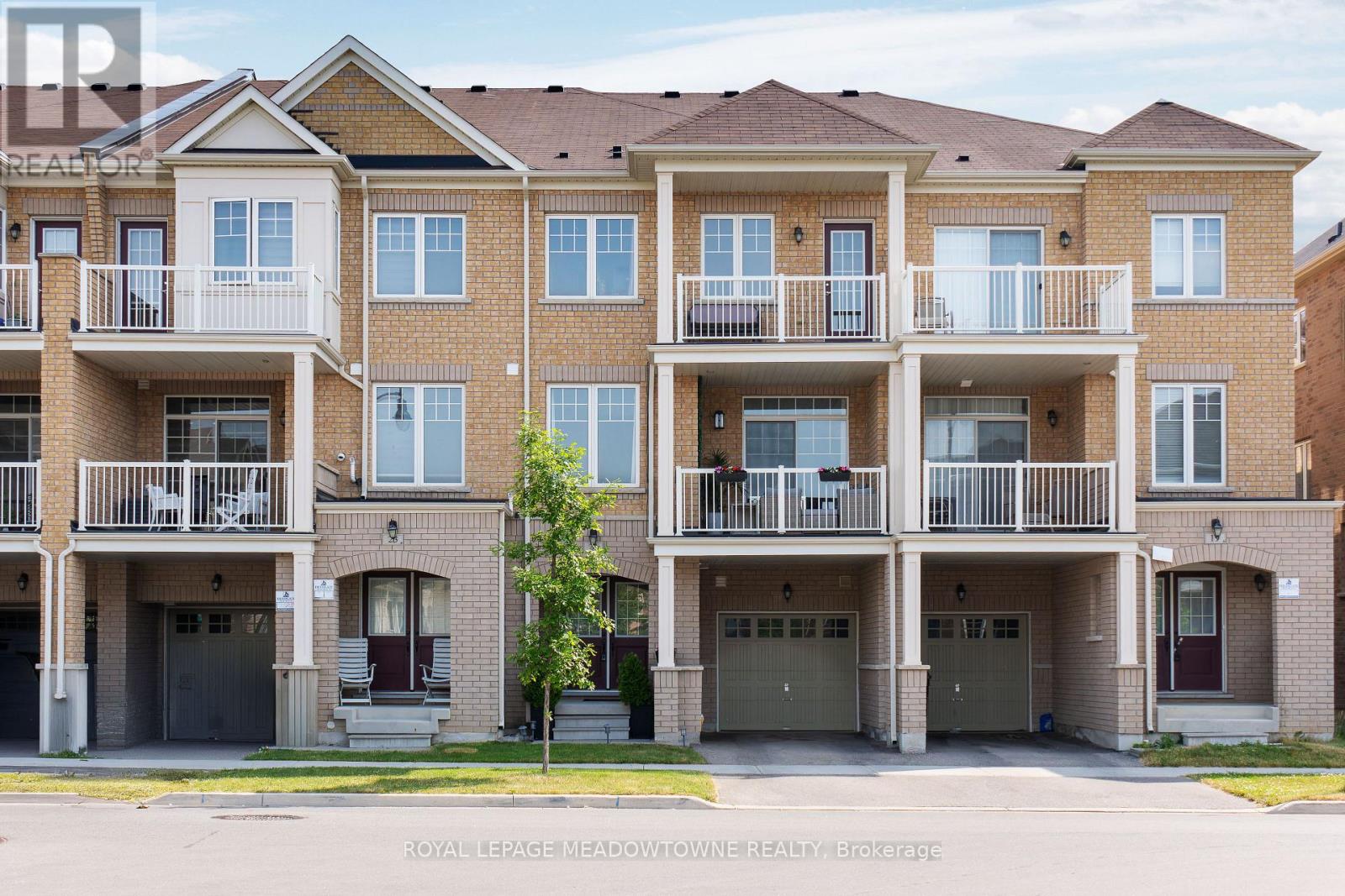 21 Labrish Road, Brampton, Ontario  L7A 5C2 - Photo 1 - W12438332