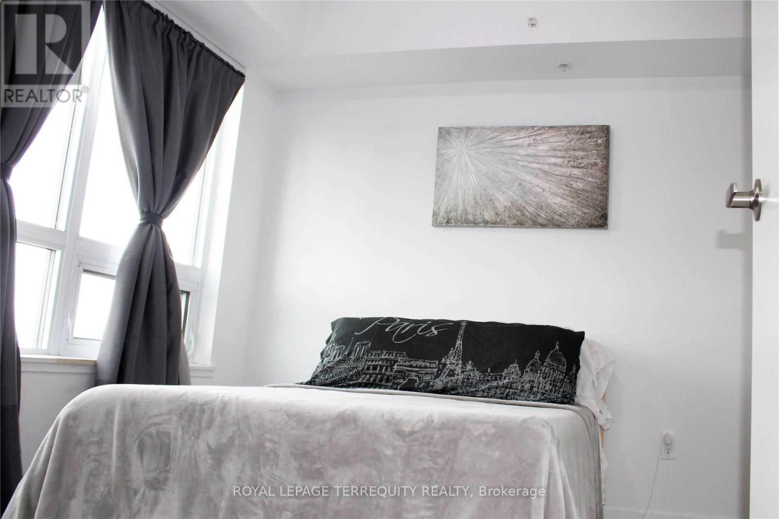808 - 1420 Dupont Street, Toronto, Ontario  M6H 0C2 - Photo 7 - W12438342