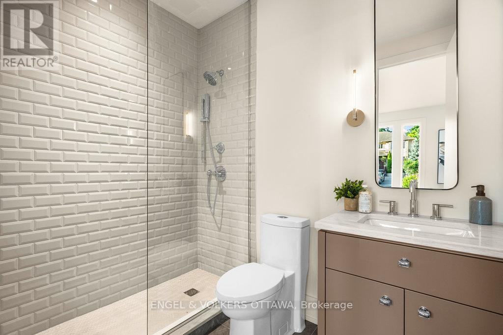 291 Billings Avenue, Ottawa, Ontario  K1H 5L2 - Photo 34 - X12438372