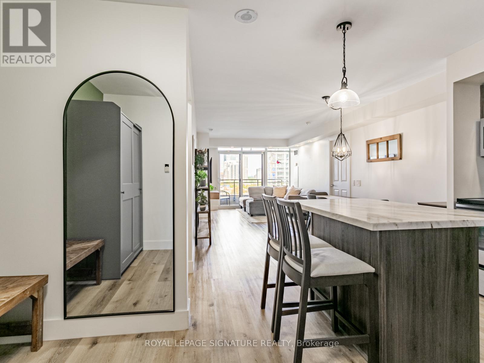 507 - 5229 Dundas Street, Toronto, Ontario  M9B 6L9 - Photo 5 - W12438157