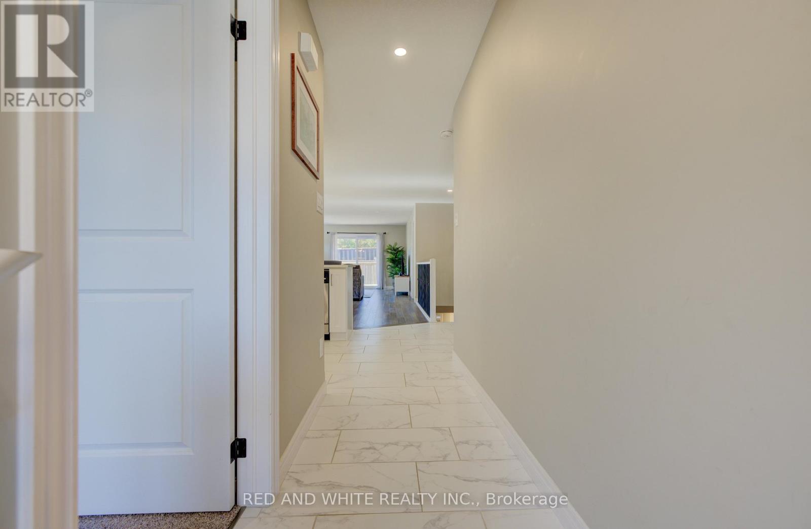 56 Norfolk Street, Norfolk, Ontario  N0E 1Y0 - Photo 19 - X12438232