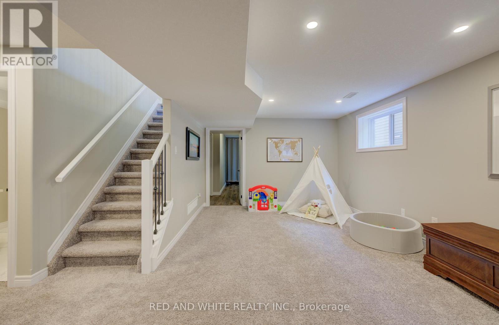 56 Norfolk Street, Norfolk, Ontario  N0E 1Y0 - Photo 21 - X12438232