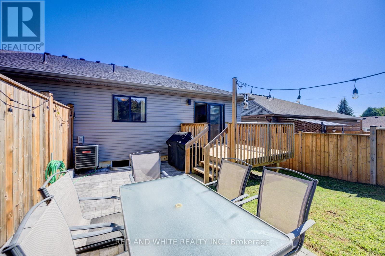 56 Norfolk Street, Norfolk, Ontario  N0E 1Y0 - Photo 32 - X12438232